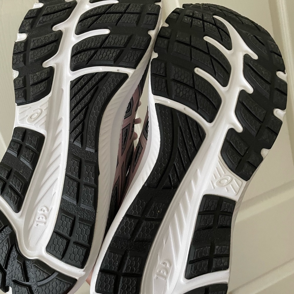 ASICS sneakers - Picture 4 of 5